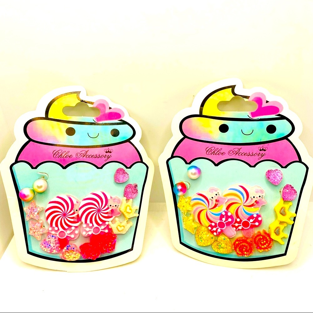 Earrings Hello Kitty 14 Pairs Pierced Adorable Brand New In Packaging 20$